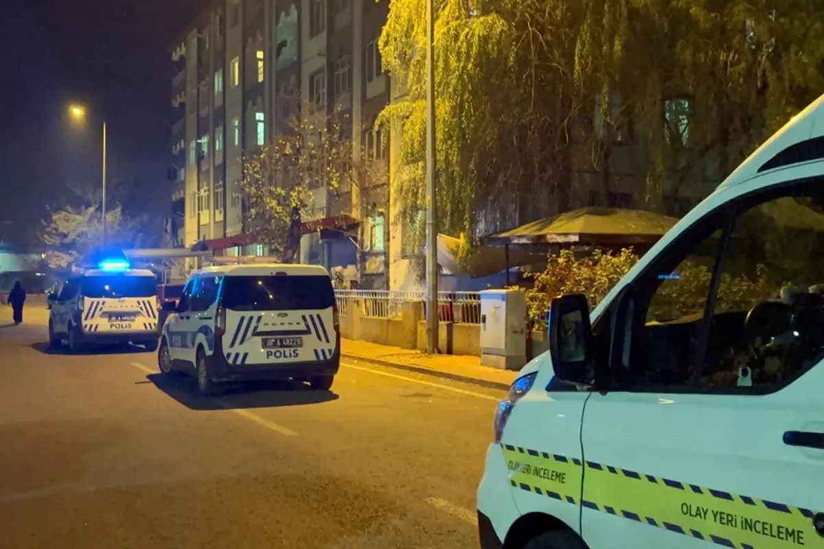 Kayseri Kocasinan’da Abla ve Kardeş Aynı Pencereden Atladı: Ağır Yaralı İki Genç Kardeş Hastanede