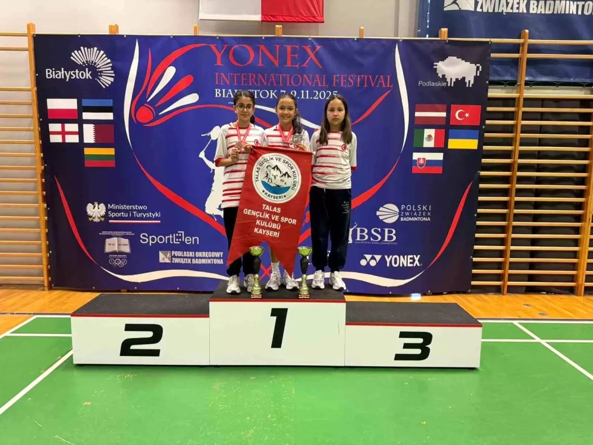 Kayserili Sporcular Polonya’da Madalya Kazandı – Badminton Festivali’nde Büyük Başarı!