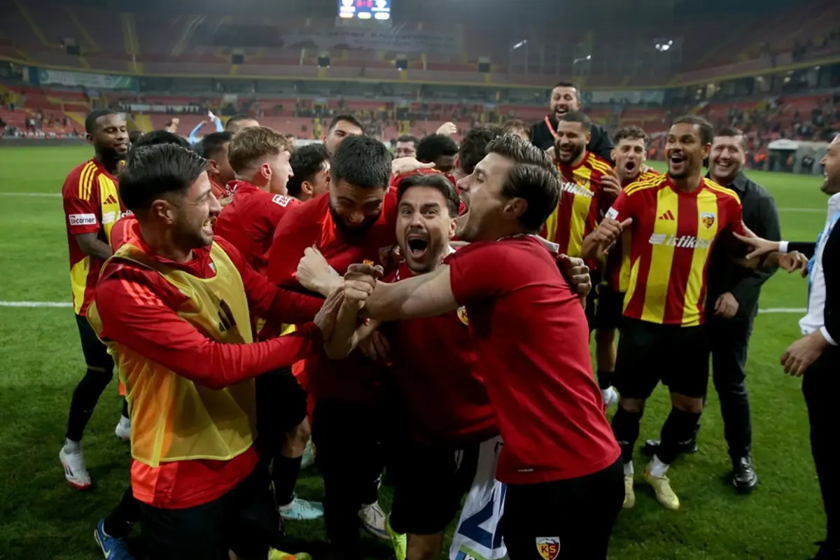 Kayserispor’a 3 Dönem Transfer Yasağı Getirildi