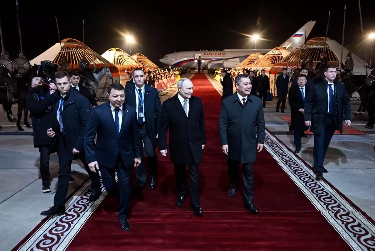 Putin Kırgızistan’da Göçebe Kültürüyle Karşılandı