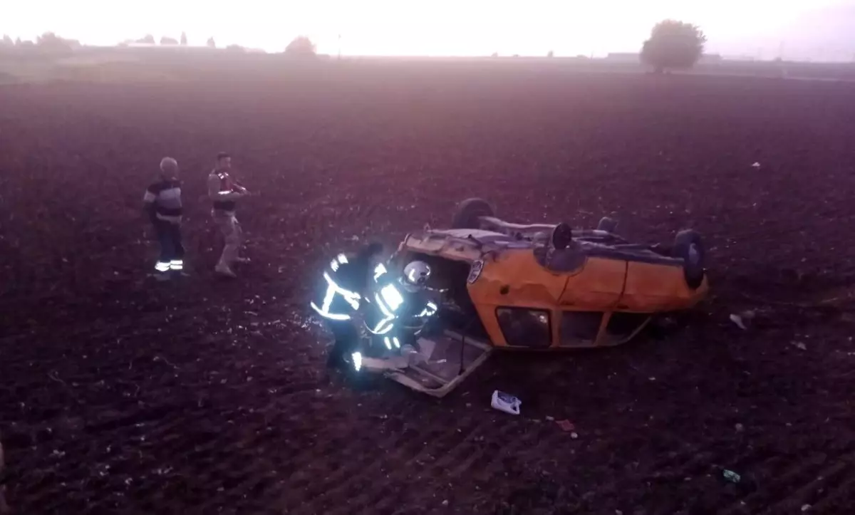 Hatay’da Şarampole Devrilen Otomobil Sürücüsü Hayati Tehlikede!