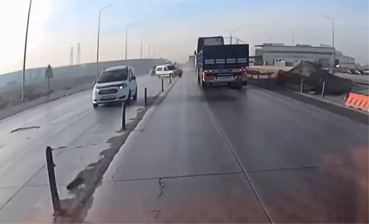 Konya Karatay’da Hatalı Sollama Nedeniyle 6 Yaralı Trafik Kazası