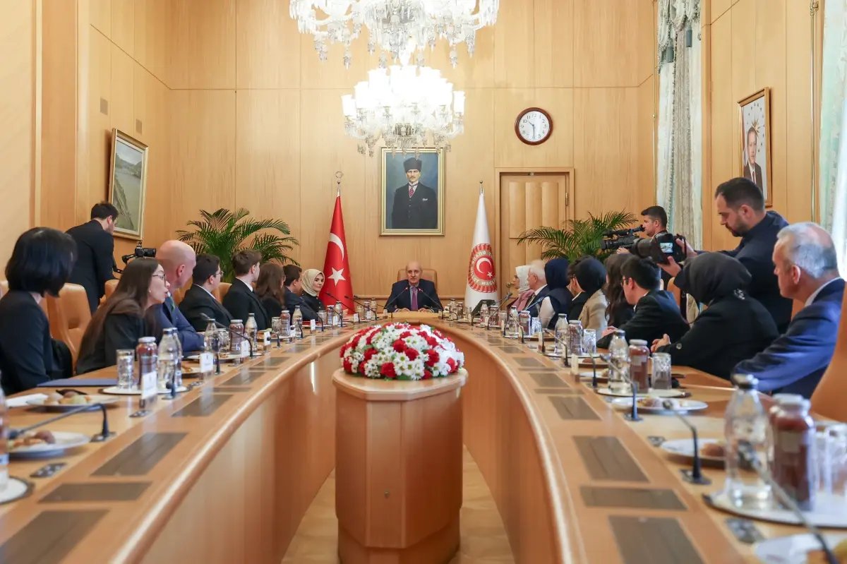 Kurtulmuş: Adalet Yoksulluğu En Büyük Sorun