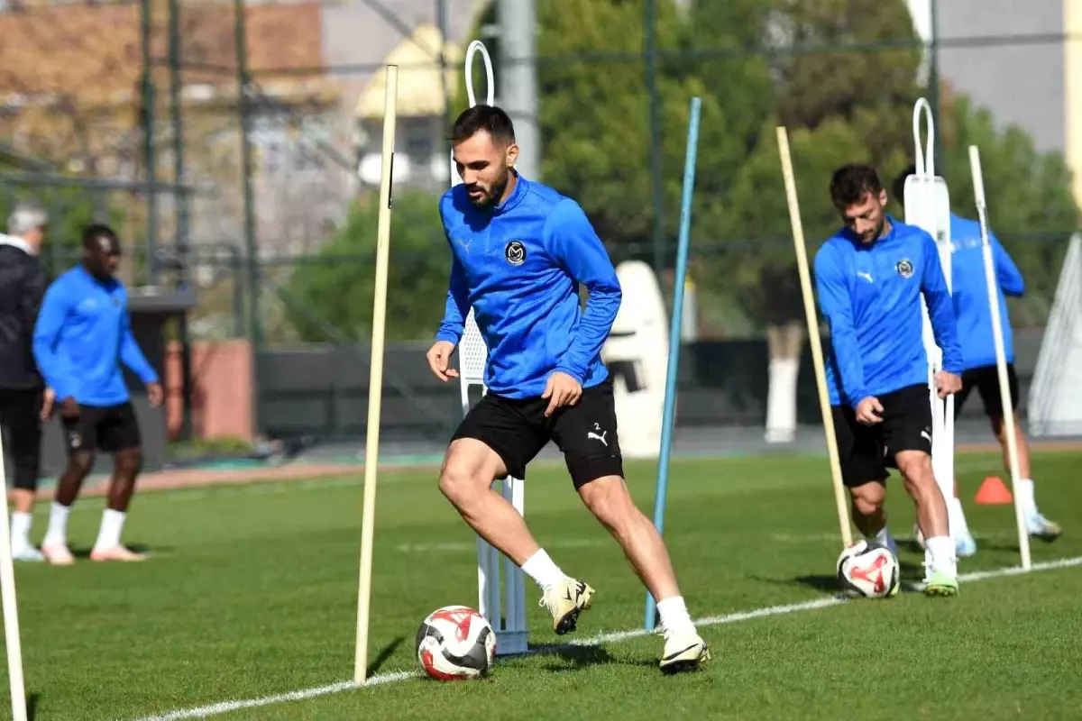 Manisa FK Pendikspor Maçına Hazırlanıyor