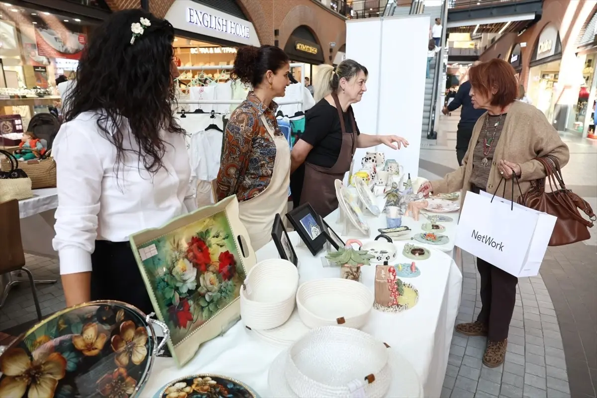 Mersin’de Kadınların El Emeği Ürünleri Öğretmenler Günü’nde Alışveriş Merkezinde Buluştu