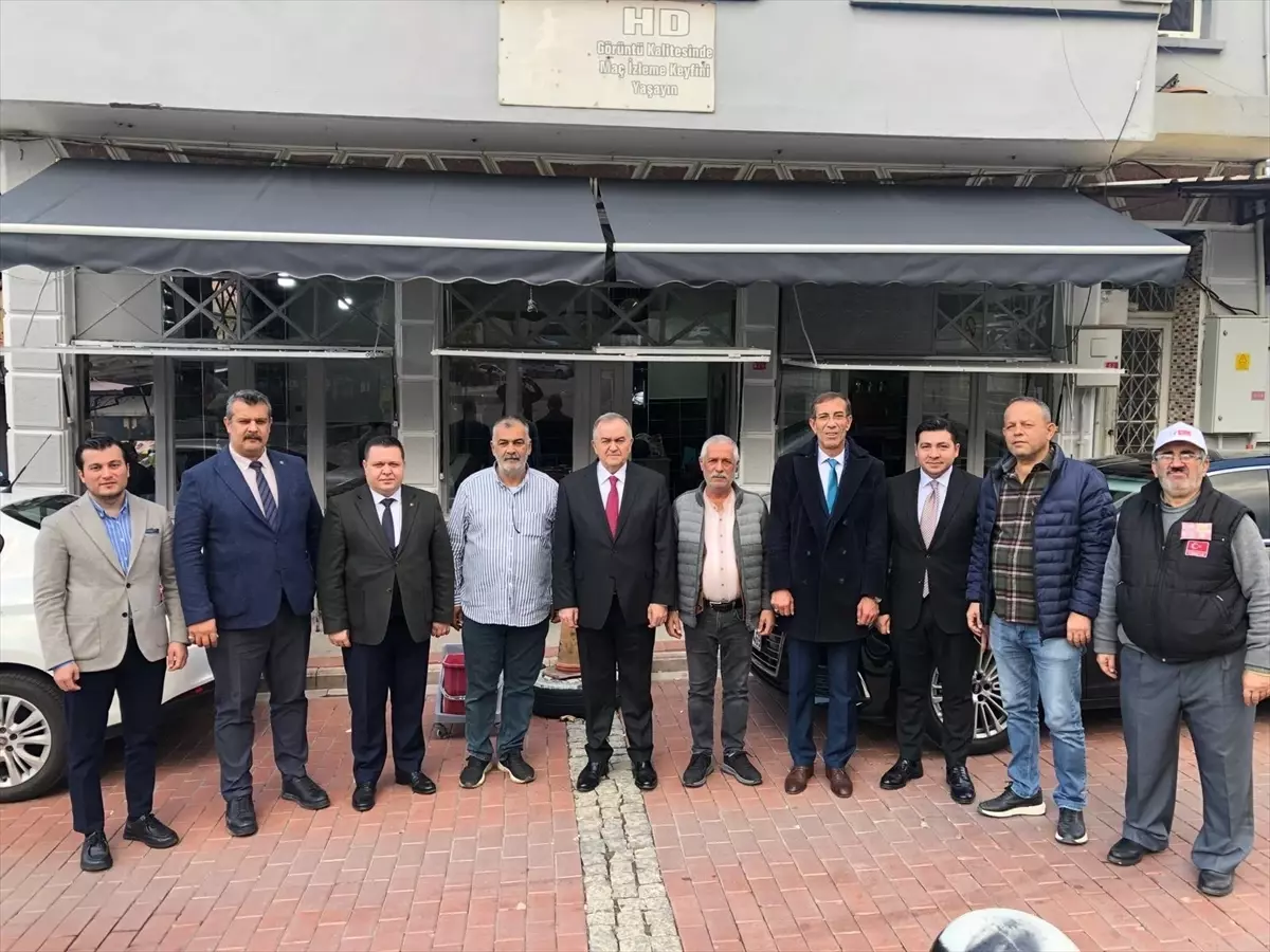 Akçay Esnafla Buluştu