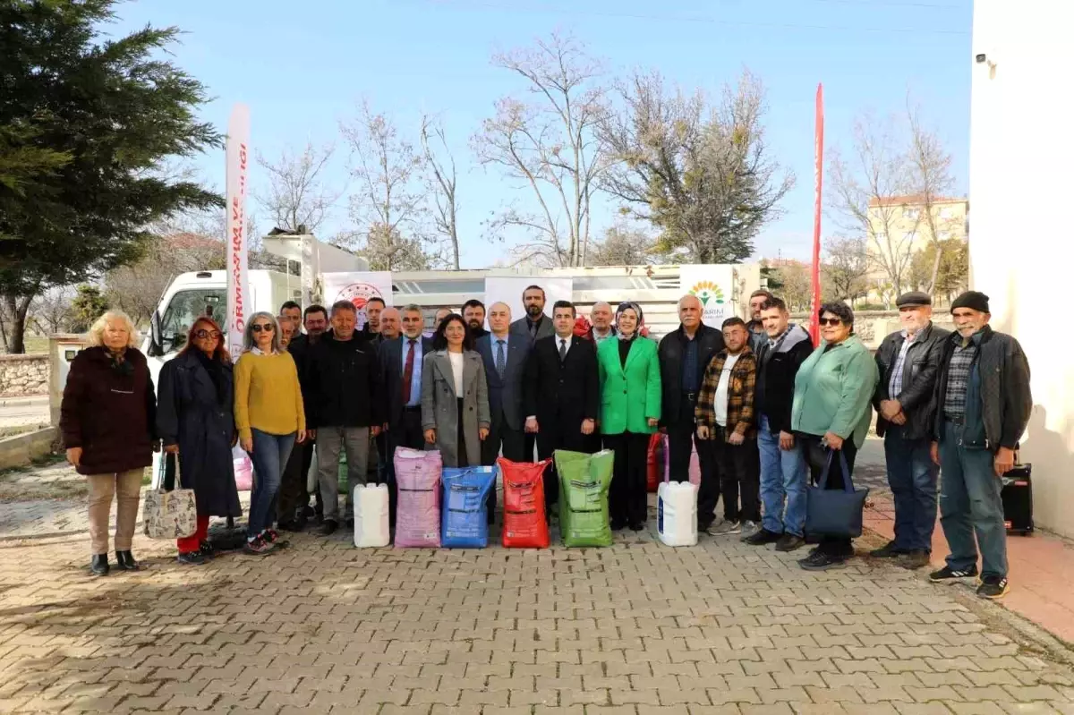 Eskişehir’de İyi Tarım Uygulamaları İle Çiftçilere Gübre Desteği