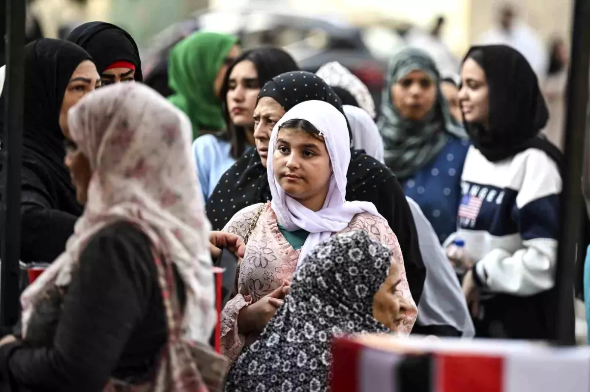 Mısır’da Temsilciler Meclisi Seçimleri Resmen Başladı: 14 Şehirde Oy Kullanma Çıktı