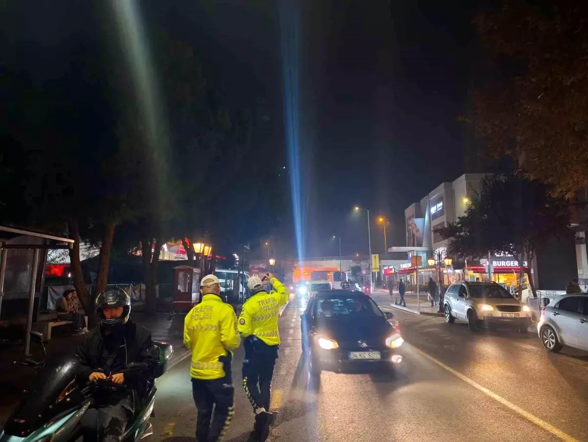 Motosikletçiler için Eldiven Zorunluluğu