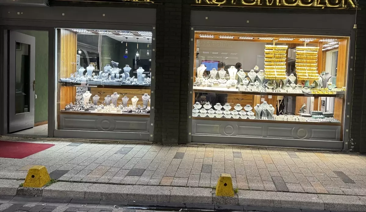 Kuyumcu Hırsızı Tutuklandı: 2,5 Milyon Liralık Altın Çalması Son Buldu