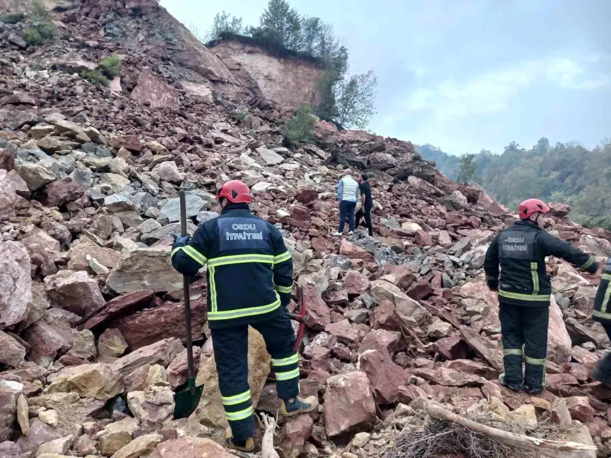 Taş Ocağında Göçük: 2 Kişi Enkaz Altında