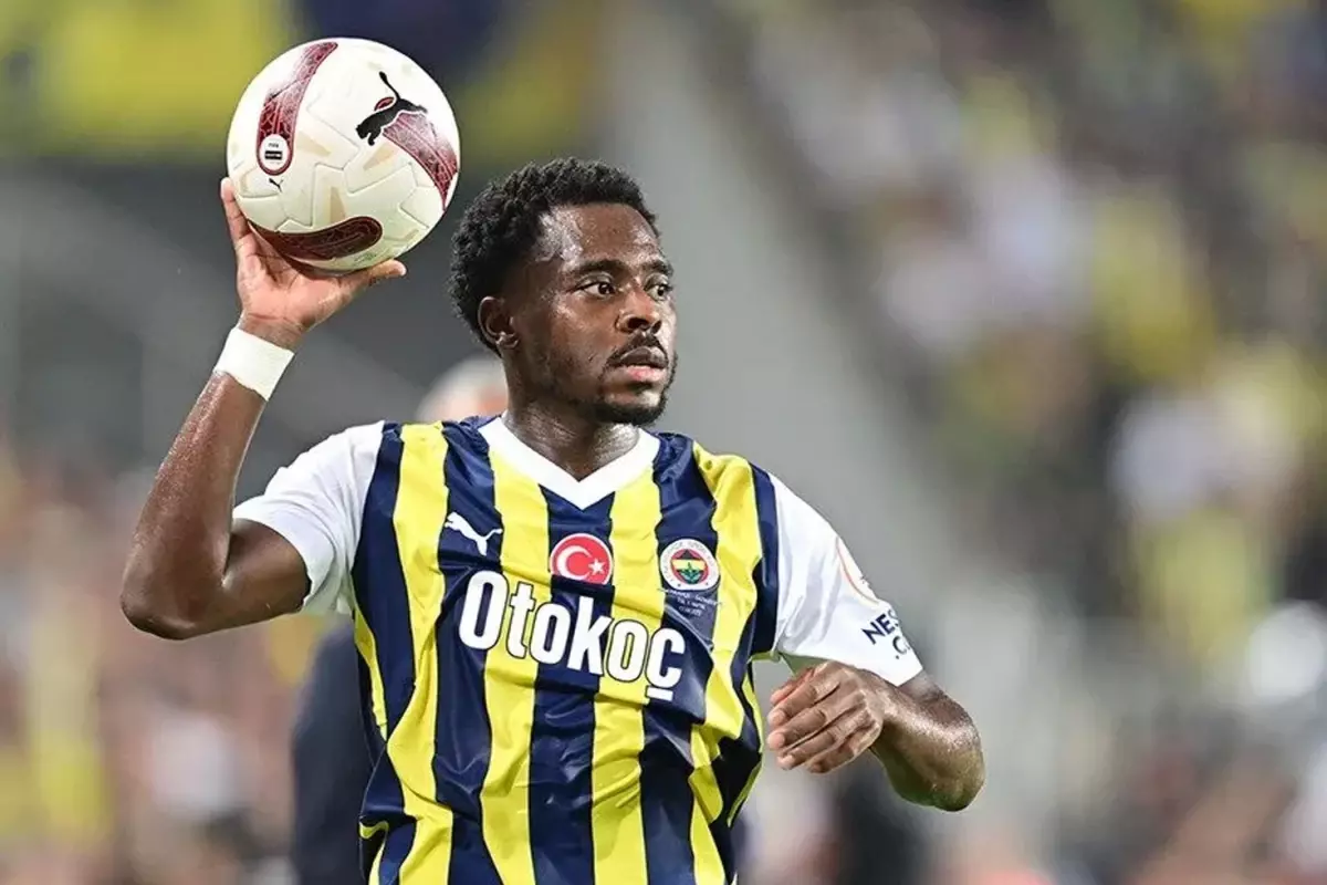 Osayi‑Samuel Fenerbahçe’den Ayrıldığına Pişman Oldu: Sahada Yeniden Parlaması Gerekiyor