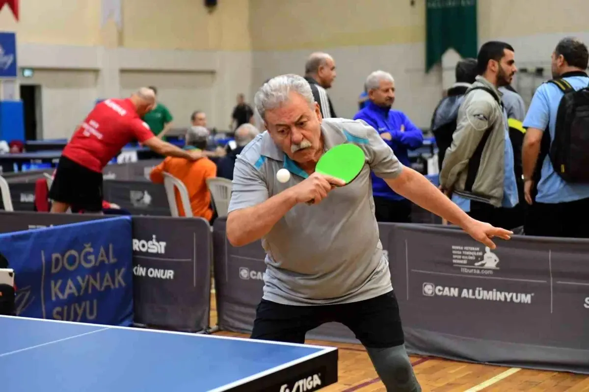 Bursa’da 12. Ulusal Veteran Masa Tenisi Turnuvası Coşkuyla Gerçekleşti – 250 Sporcu Sahada!