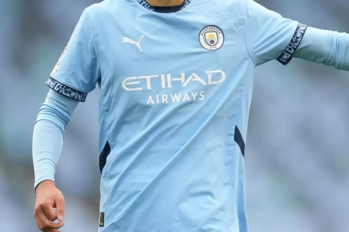 Oxford’da Hukuk Okumak İçin Manchester City’de Futbolu Bıraktı