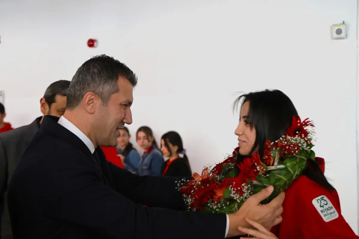 Berna Tut, Wushu’da Bronz Madalya Kazandı ve Ordu’da Coşkulu Karşılama Töreni Düzenlendi