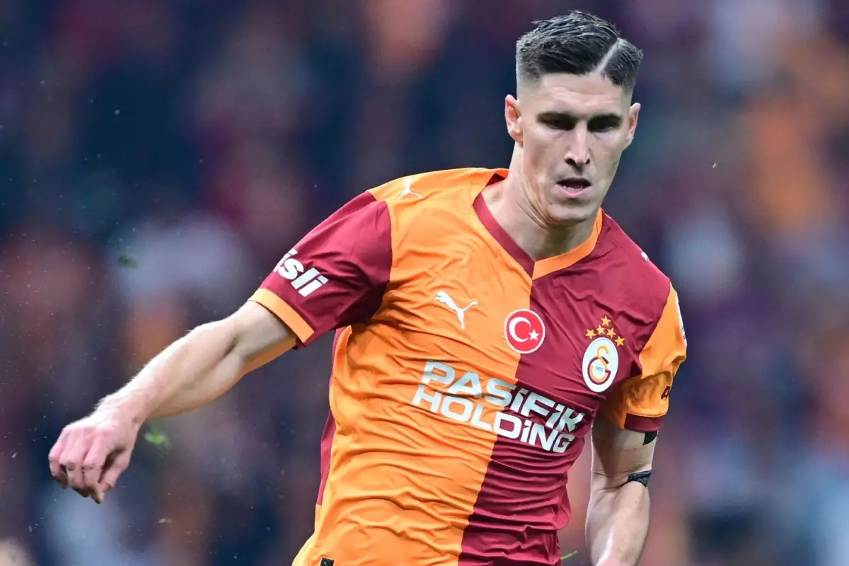 Roland Sallai’nin Cezası Belli Oldu: Galatasaray Derbisi Öncesi 2 Maç Müsabaka Yasağı