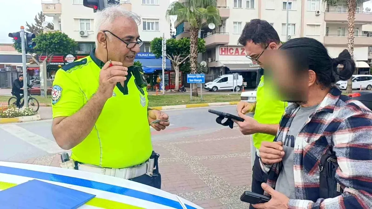 Antalya’da Alkollü Sürücüden Kazaya Yol Açtı