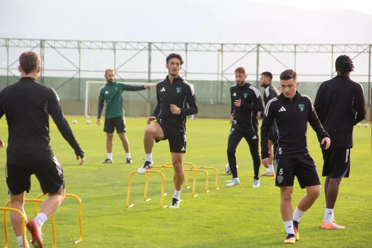 Kocaelispor, Göztepe Maçına Hazırlıklarını Hızlandırıyor
