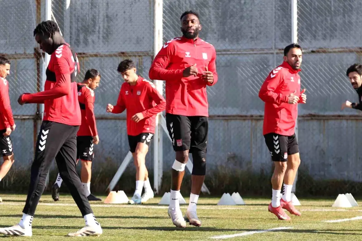 Sivasspor, Boluspor Maçına Hazırlıklarını Hızlandırdı