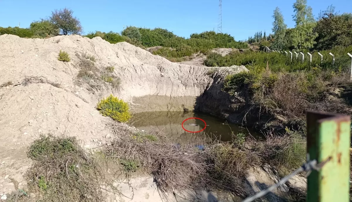 Antalya’da Tarla Çukurunda Ceset Bulundu