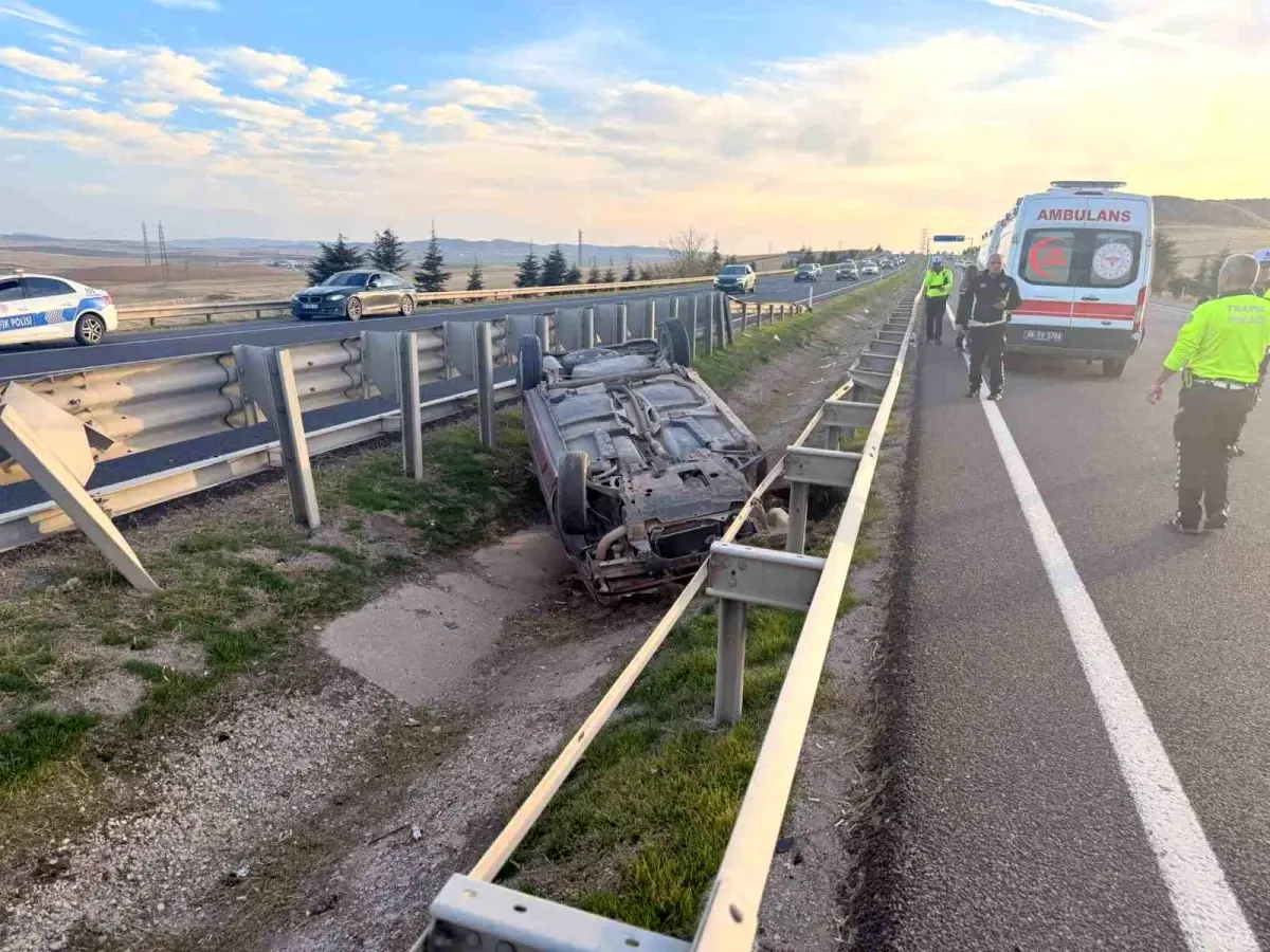 Polatlı’da Ters Dönülen Otomobilde 3 Yaralı