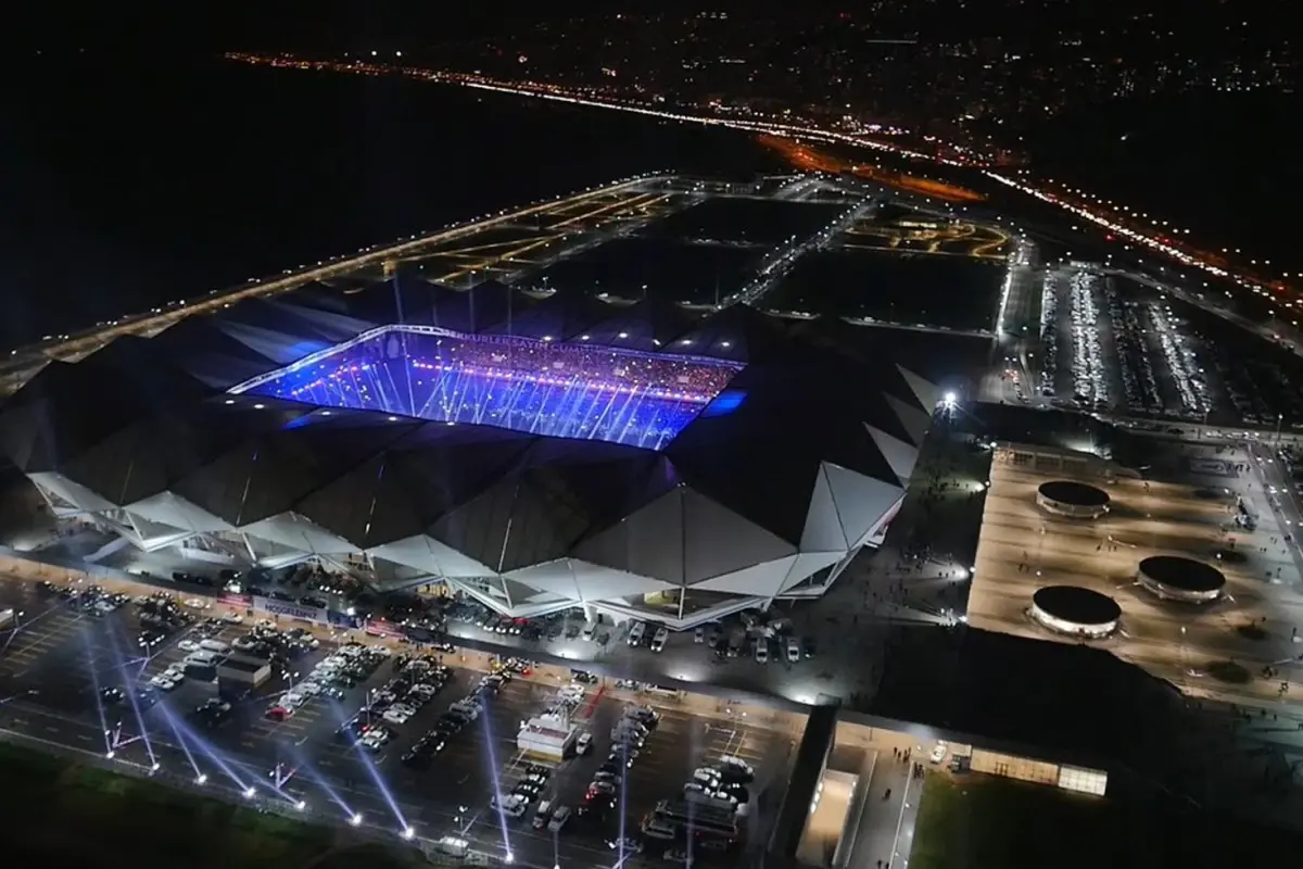 Taraftarlar heyecanlı! Nwakaeme geri dönüyor