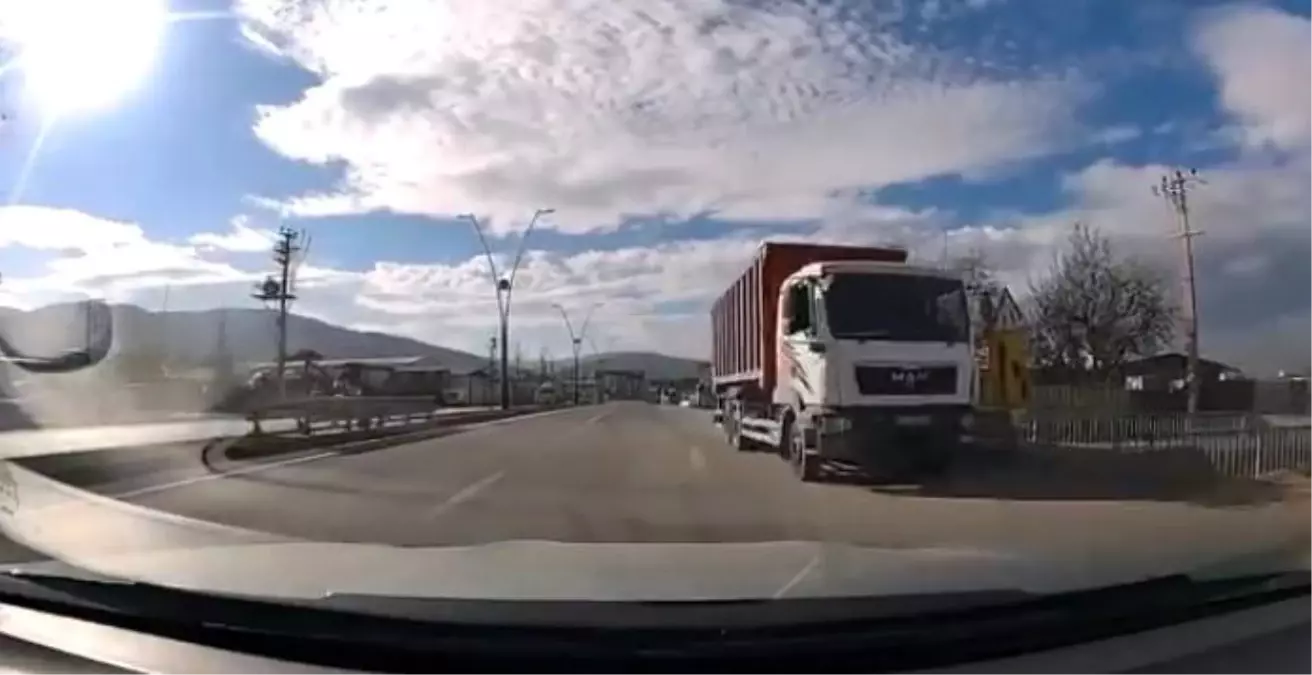 Bursa’da Ters Şeritte Kamyon Dehşeti: Vatandaşların Yürekleri Ağzına Getirildi