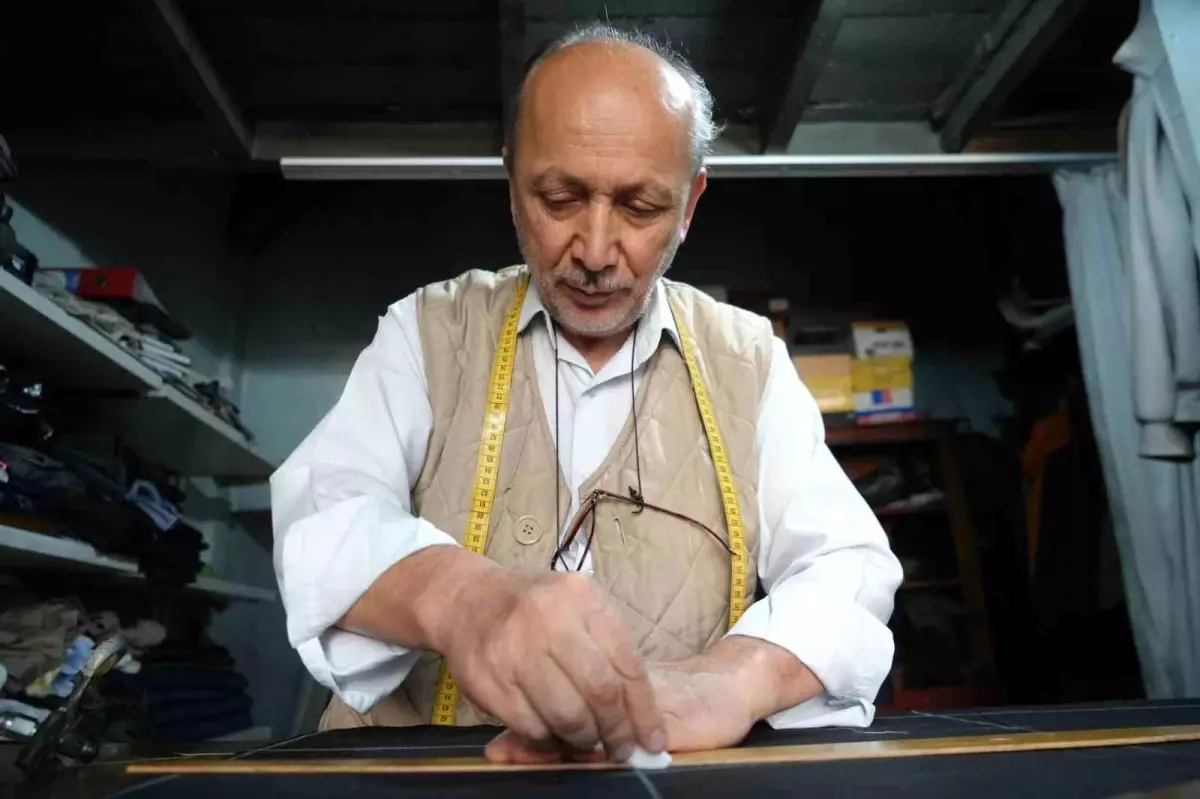 Terzilik Tehlikede: Özel Dikim Azalıyor