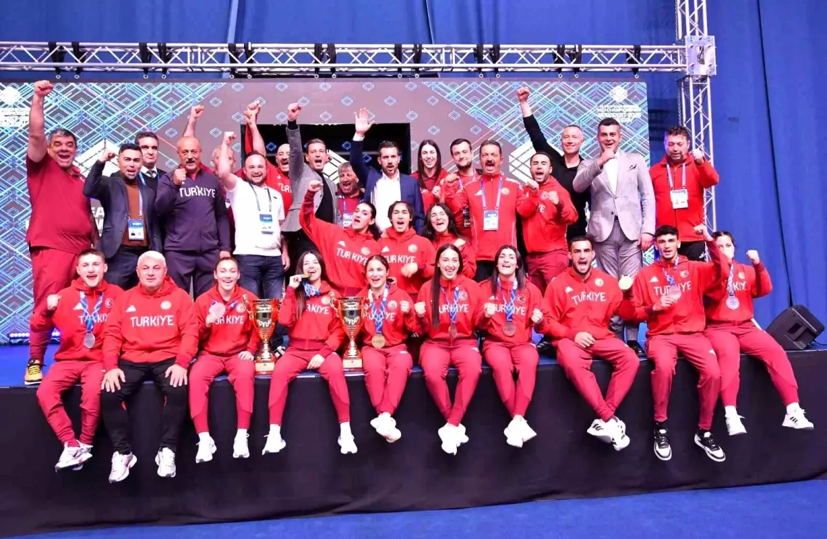 U23 Avrupa Boks Şampiyonası’nda Tarihi Başarı