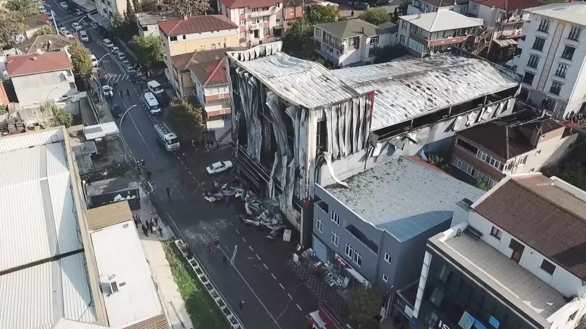 Dilovası’ndaki Yangın Sahibi Kalp Krizinden Öldü