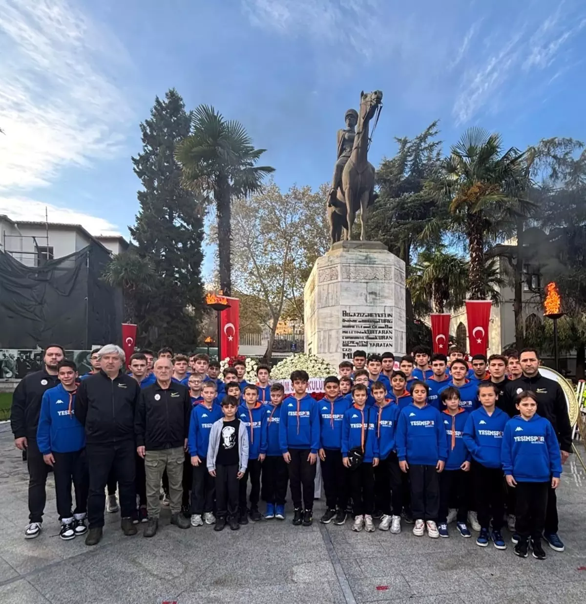 Yeşim Spor Kulübü’nden Atatürk Anma Töreni: Çelenk Sunumu ve Milli Değerlerle Buluşma