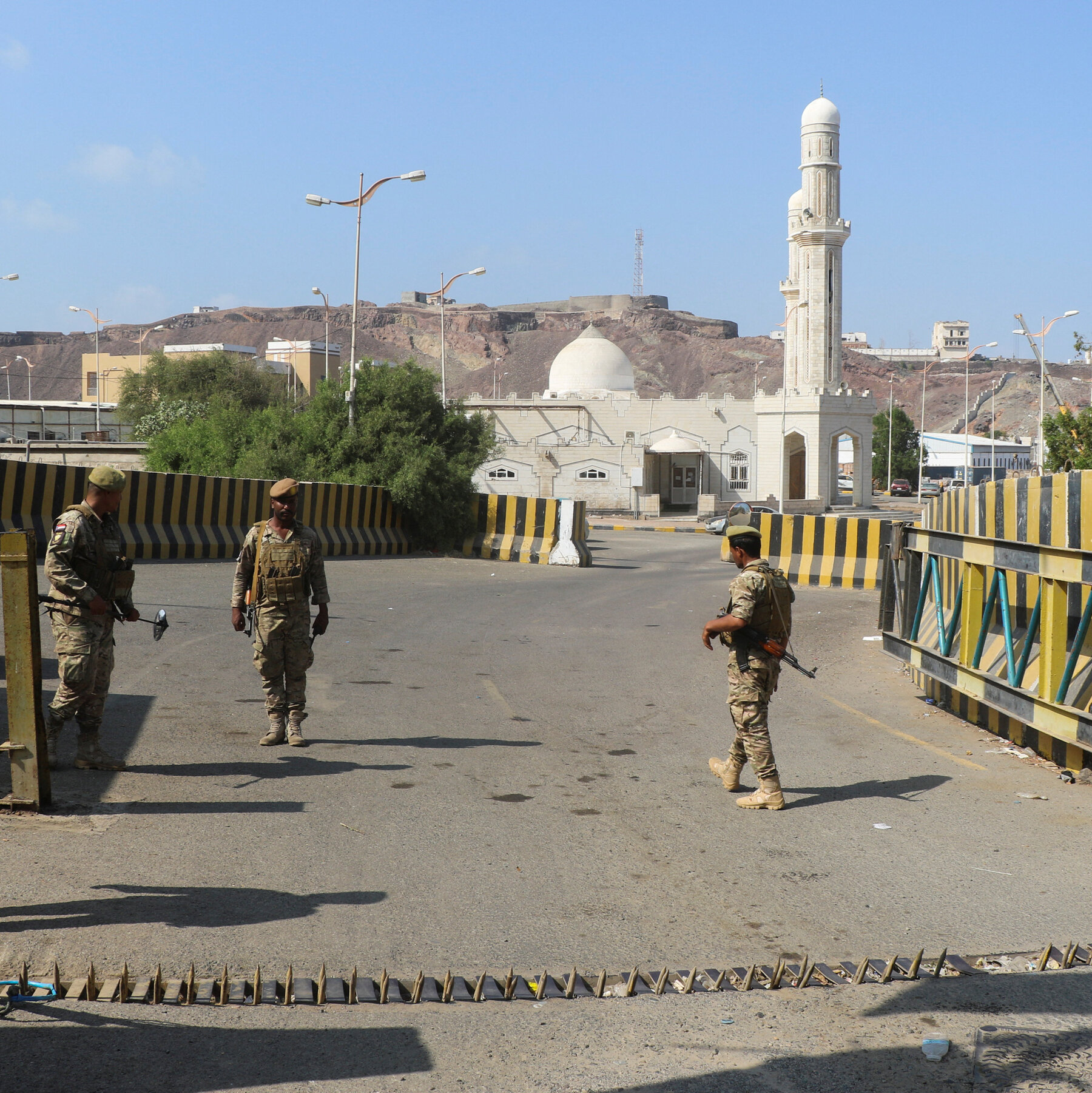 Yemeni Separatists Target Houthi‑Held Capital