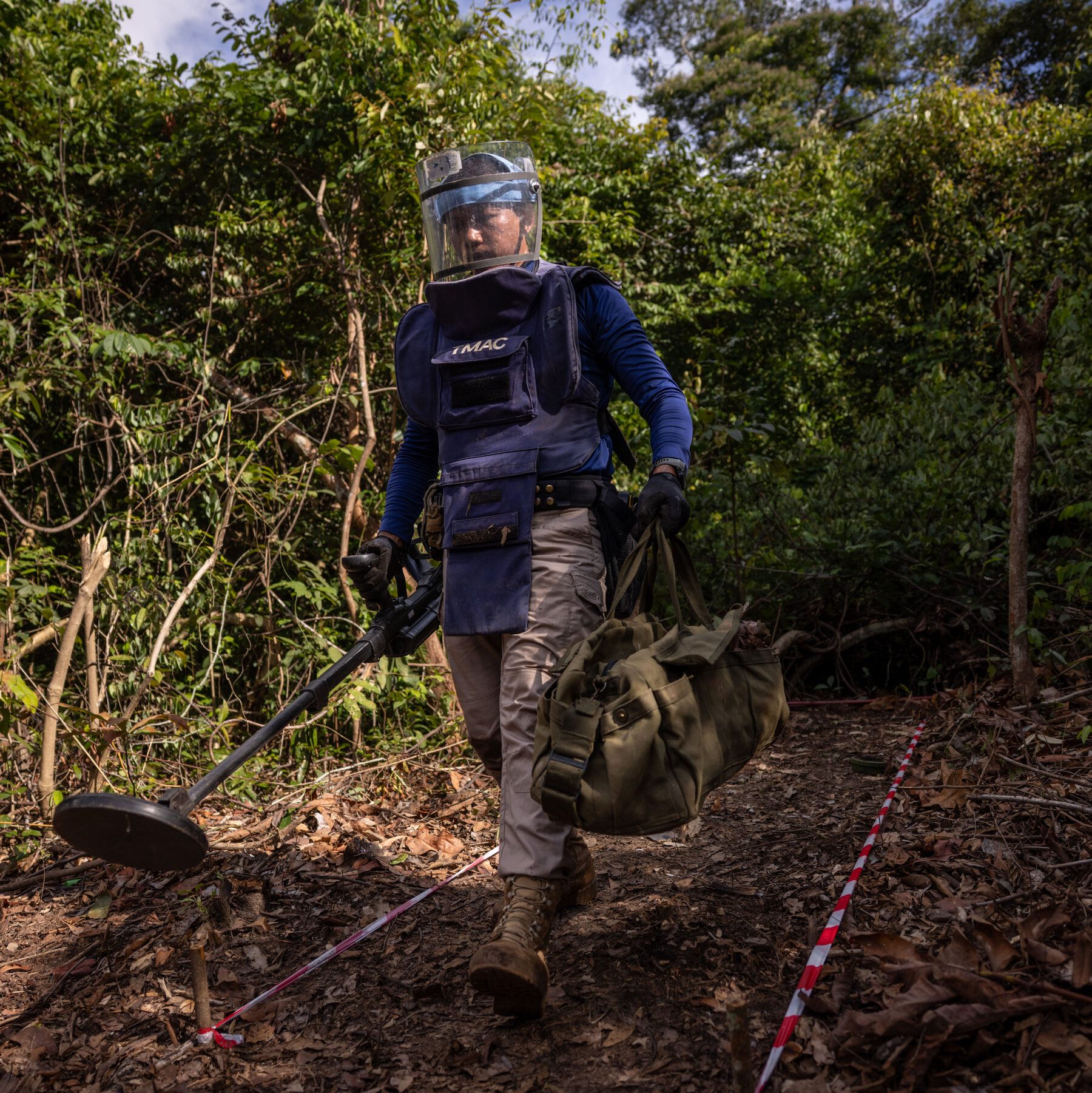 Khmer Rouge‑Era Land Mines Fuel Tensions Between Thailand and Cambodia