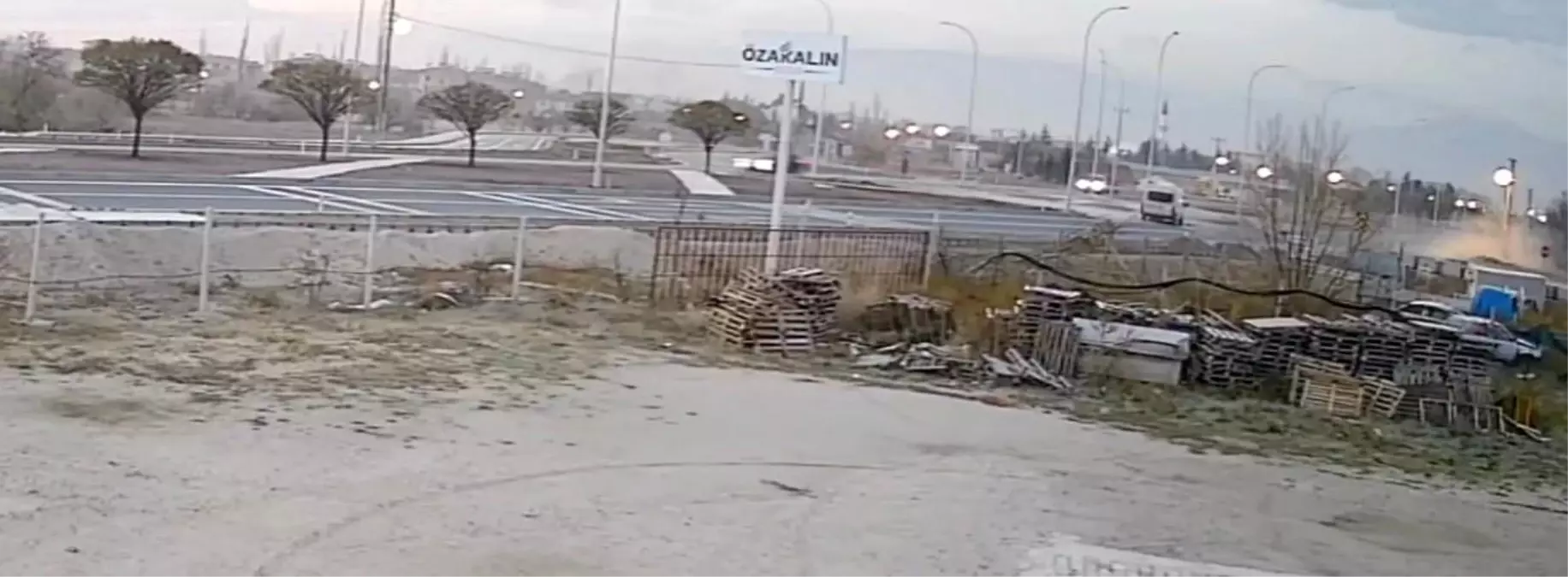 Öğrenci Servisi Faciası: Midibüsün Dingili Koptu, İşte O Görüntüler