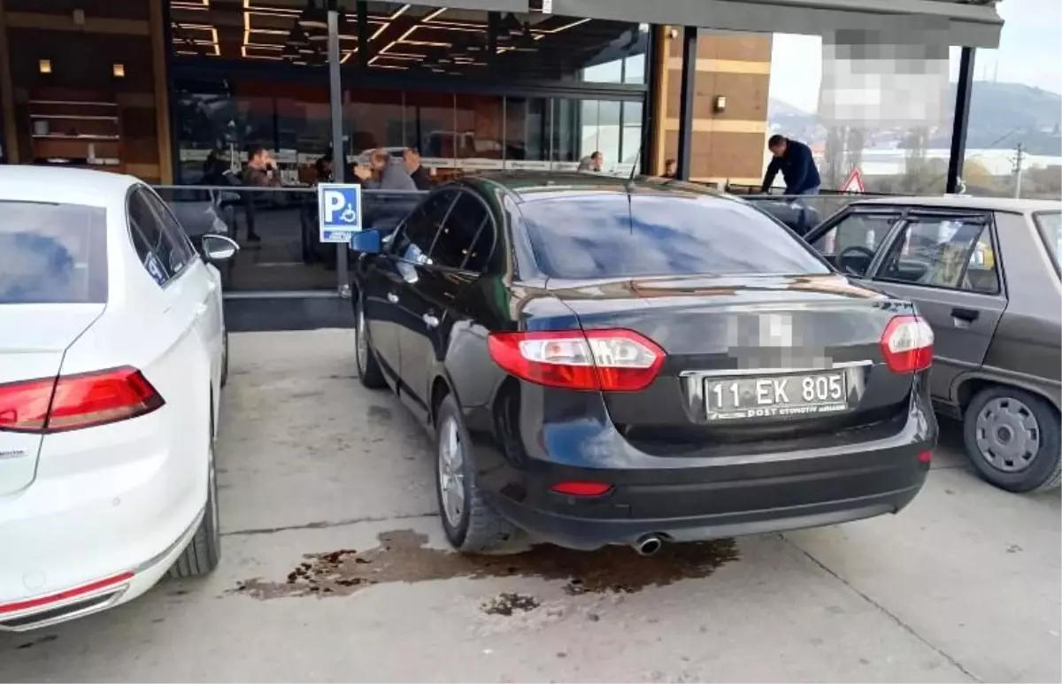 Engelli Park Yerine Park Eden Resmi Araca Ceza