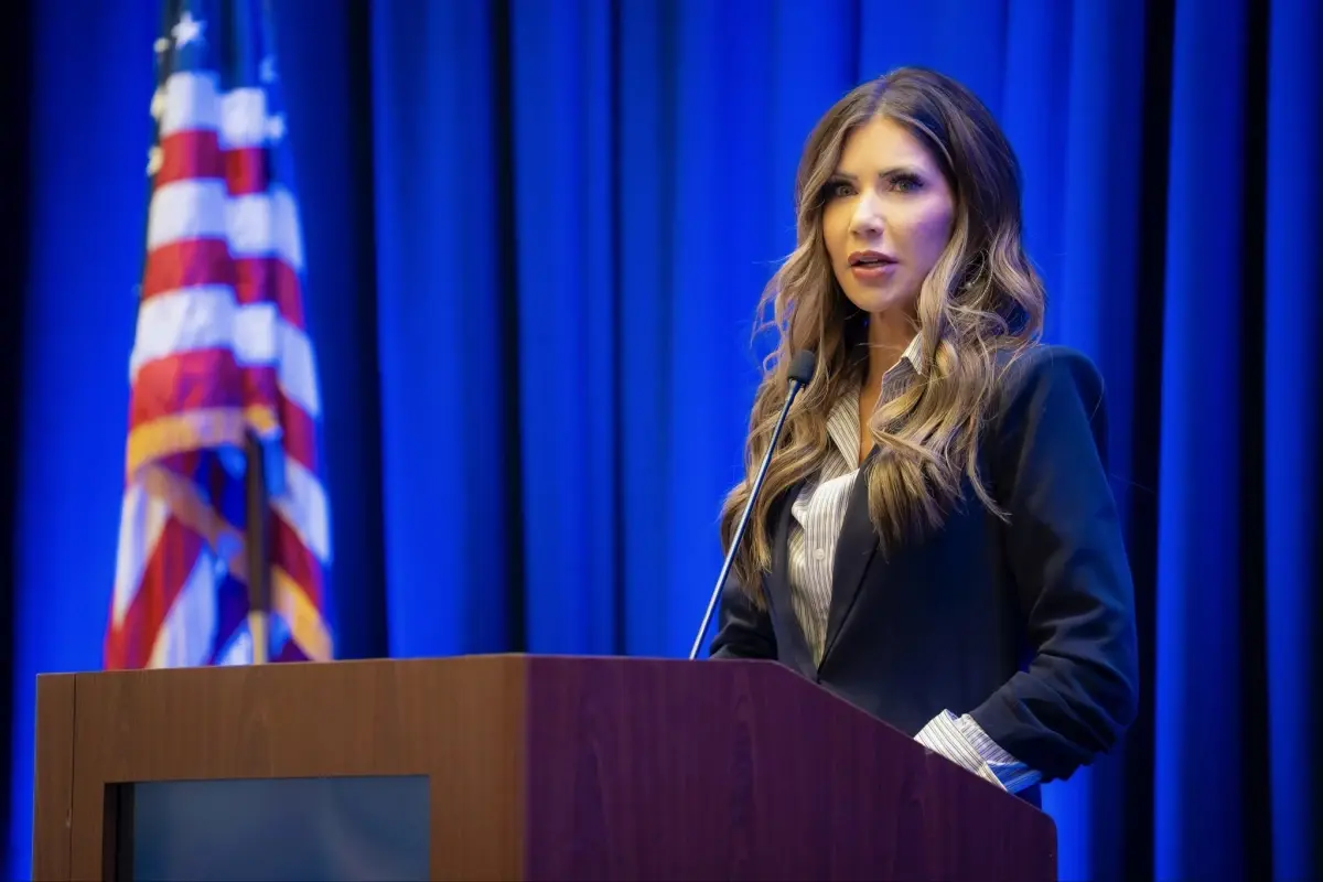 Noem’den Sınır Dışı Talimatı: Mahkeme Kararına Karşı Açık İtiraz