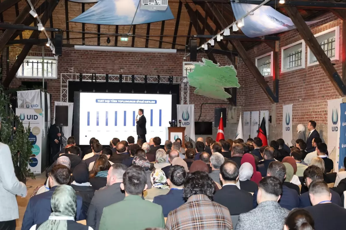 Köln’de Uluslararası Toplum Akademisi Açıldı: Zafer Sırakaya’dan Önemli Açıklamalar