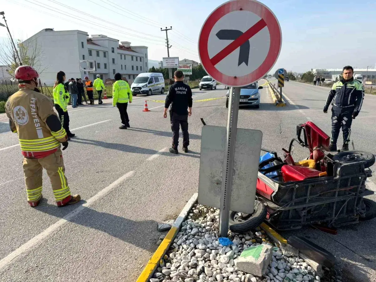 Akhisar’da Elektrikli Bisikletle Otomobil Çarpıştı: 1 Ölü
