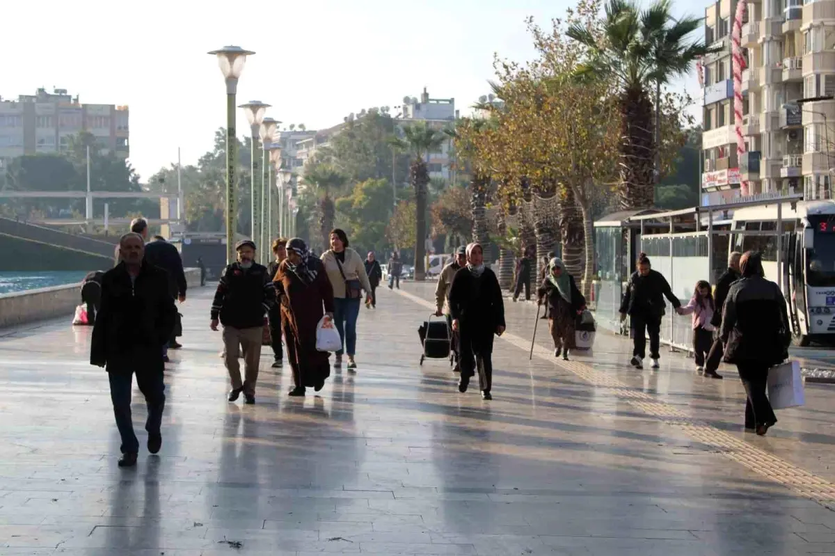 Aydın’da Orta Yaş Nüfus Patlaması: 40‑44 Yaş Grubu Şehrin En Kalabalık Kesiti