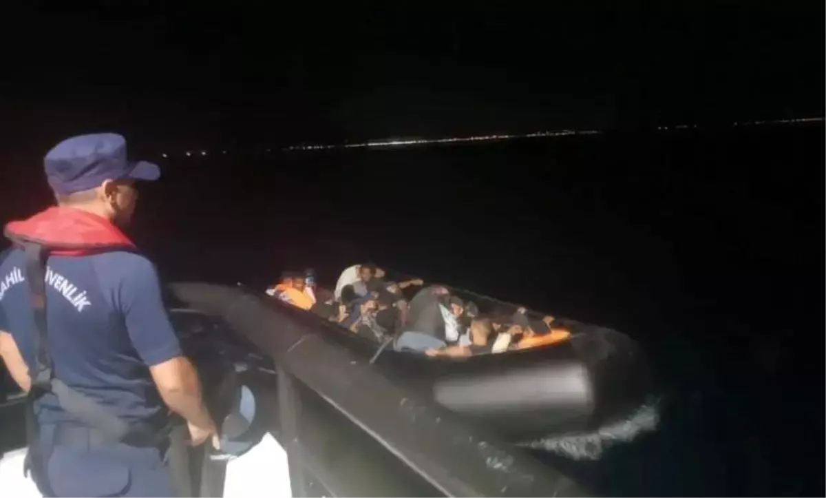 Ayvalık’ta 23 Düzensiz Göçmen Yakalandı