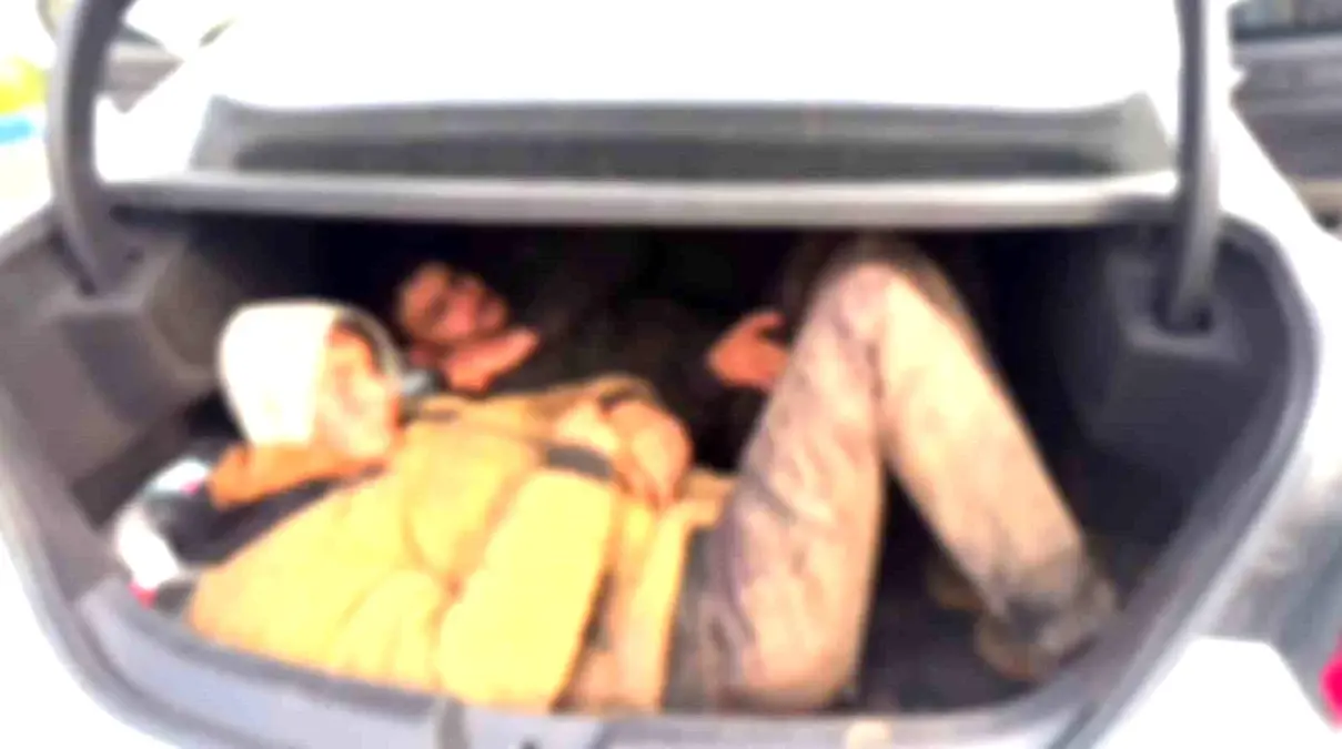 Hatay’da 8 Kaçak Göçmen Yakalandı, Organizasyon Şebekesi Çökertildi