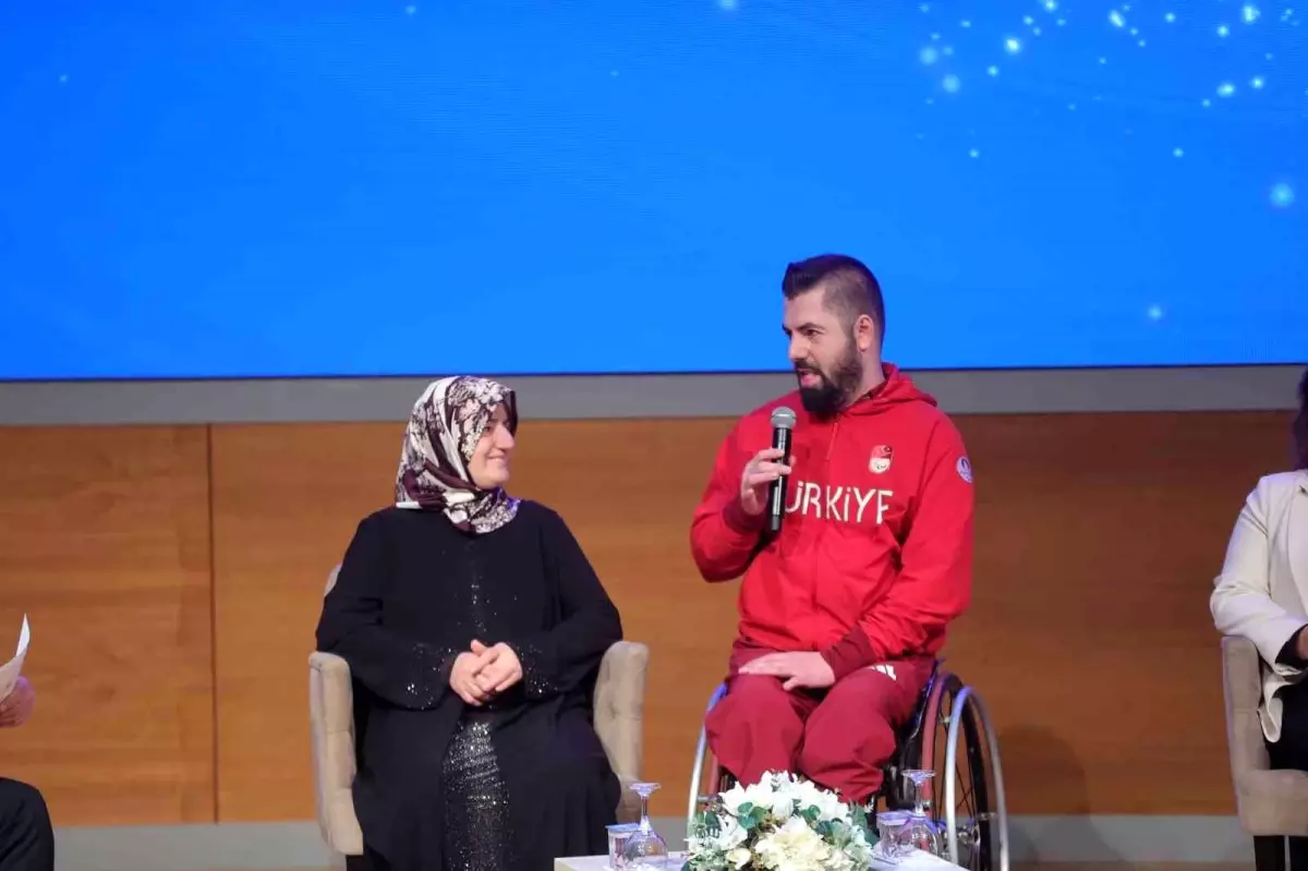 Sporcu Anneleriyle Buluşma: Bakan Bak’tan Aile ve Gönüllülük Mesajı