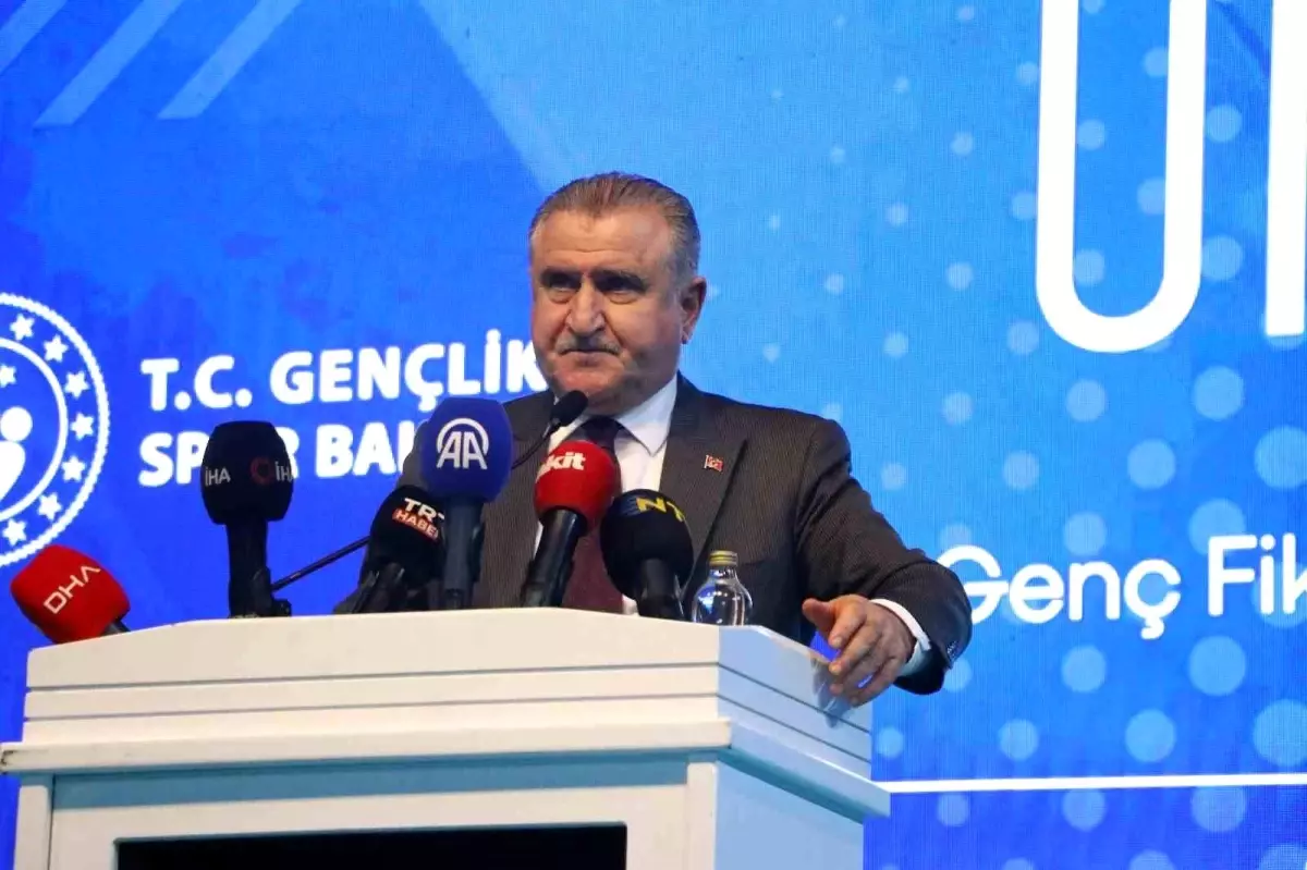 Gençlere Güven Vurgusu! Bakan Bak’tan Geleceği Şekillendirecek Büyük Projeler