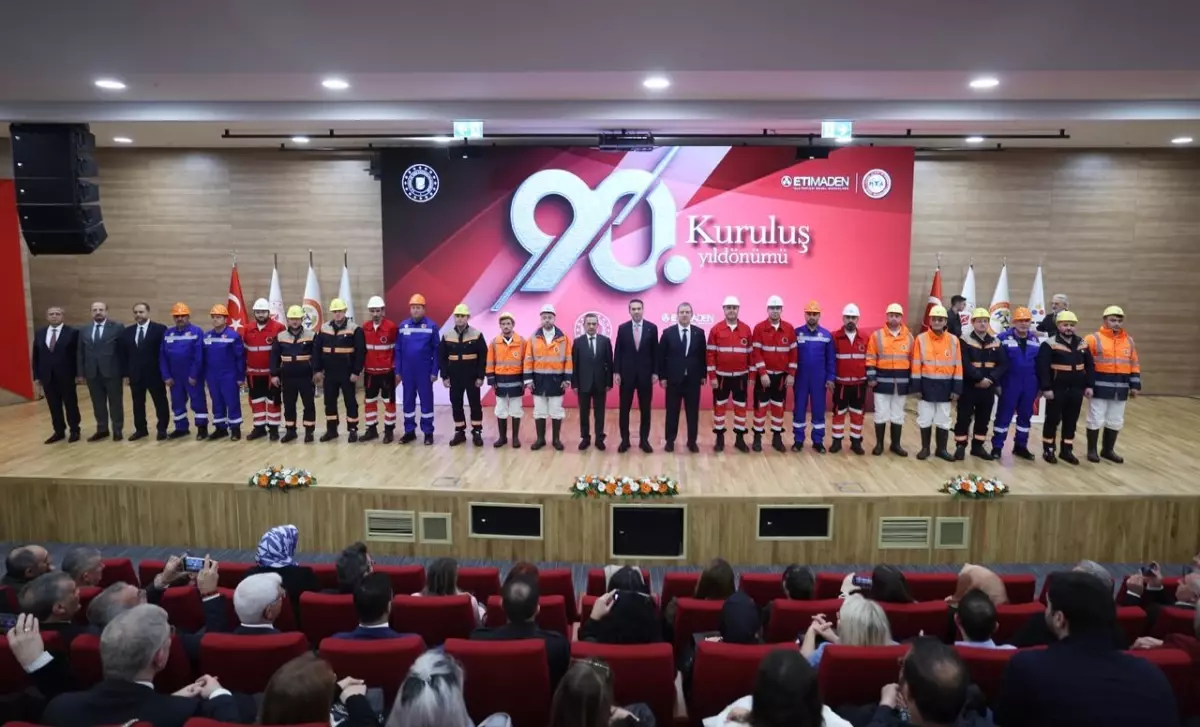 MTA ve Eti Maden’in 90. Yılı Coşkuyla Kutlandı: Bakan Bayraktar’dan Övgü Dolu Açıklamalar