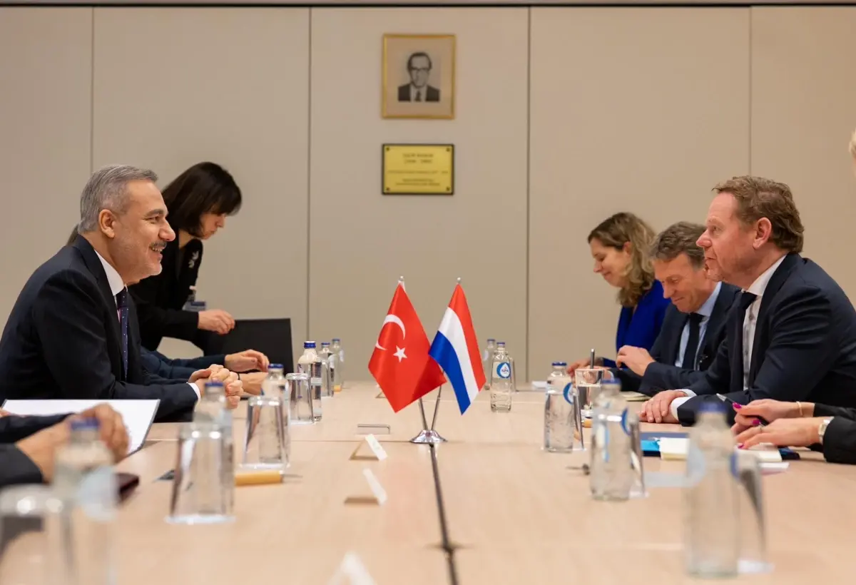 Hakan Fidan, Hollanda Dışişleri Bakanı David van Weel ile Brüksel’de Görüştü