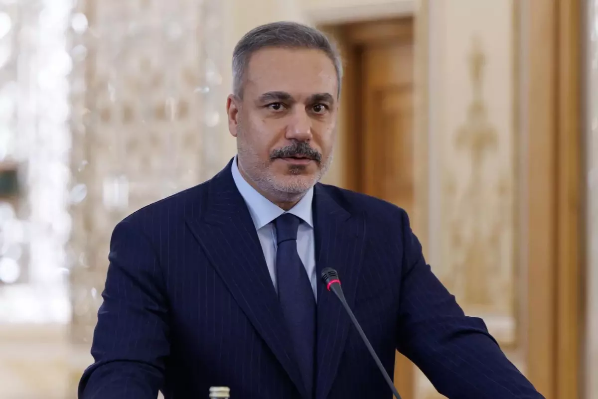 Hakan Fidan, Viyana Büyükelçiliği’ni Ziyaret Etti