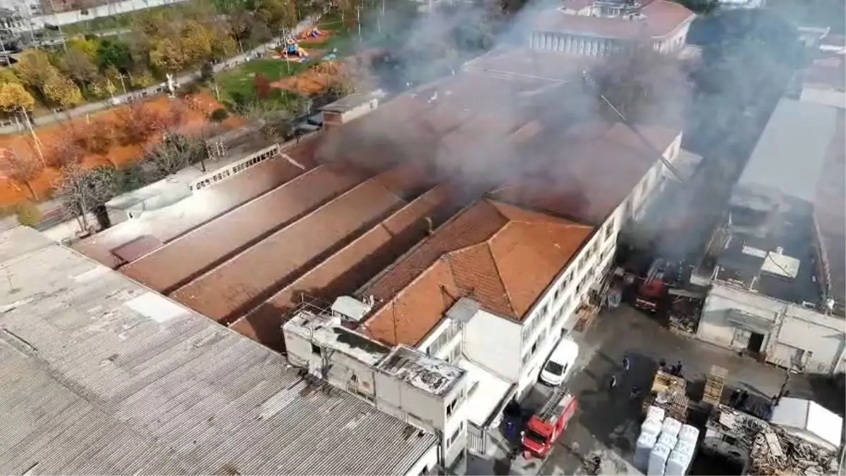 Bakırköy’de Tekstil Fabrikasında Yangın