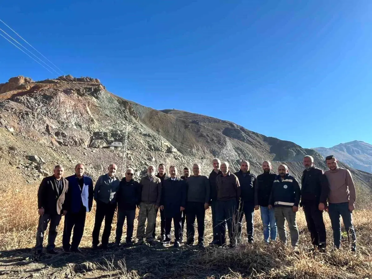 Erzincan’da Yol Genişletme Çalışmaları İncelendi