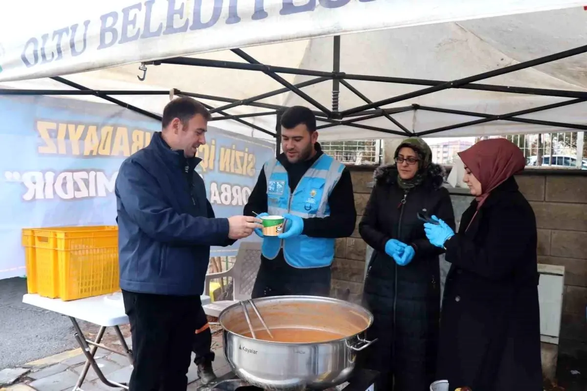 Belediyeden Pazarcılara Çorba İkramı: Soğuk Kış Günlerinde Sıcak Bir Dokunuş
