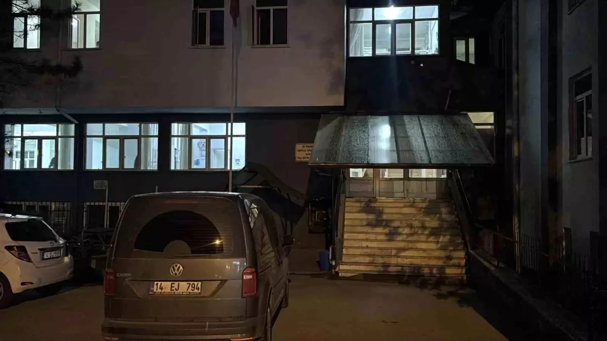 Bolu’da 16 Yaşındaki Lise Öğrencisi Bıçakla Kendini Yaraladı